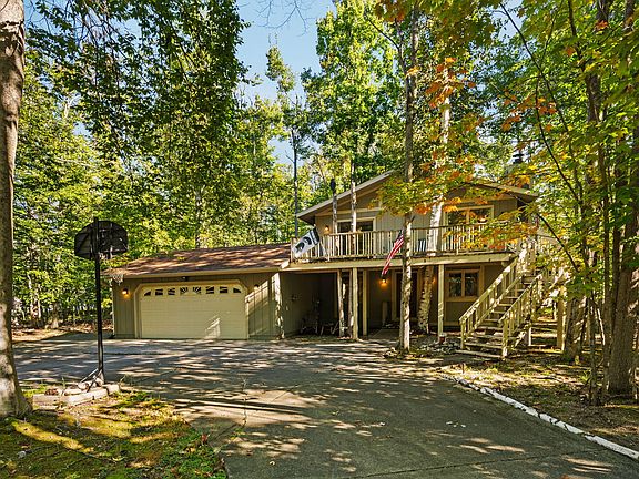 3rd image of 638 Snowmass Ct