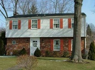 2508 Springwood Dr, Glenshaw, PA 15116