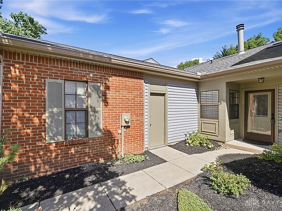 3rd image of 7846 Hackney Cir