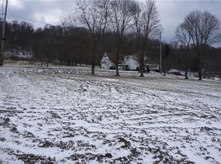3 Walker St, Carnegie, PA 15106