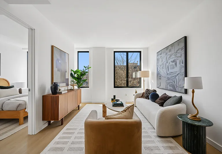 645 Park Pl #7C — Photo 4