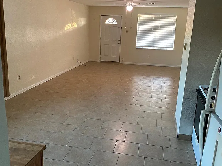 6429 FM 2218 Rd #B — Photo 1