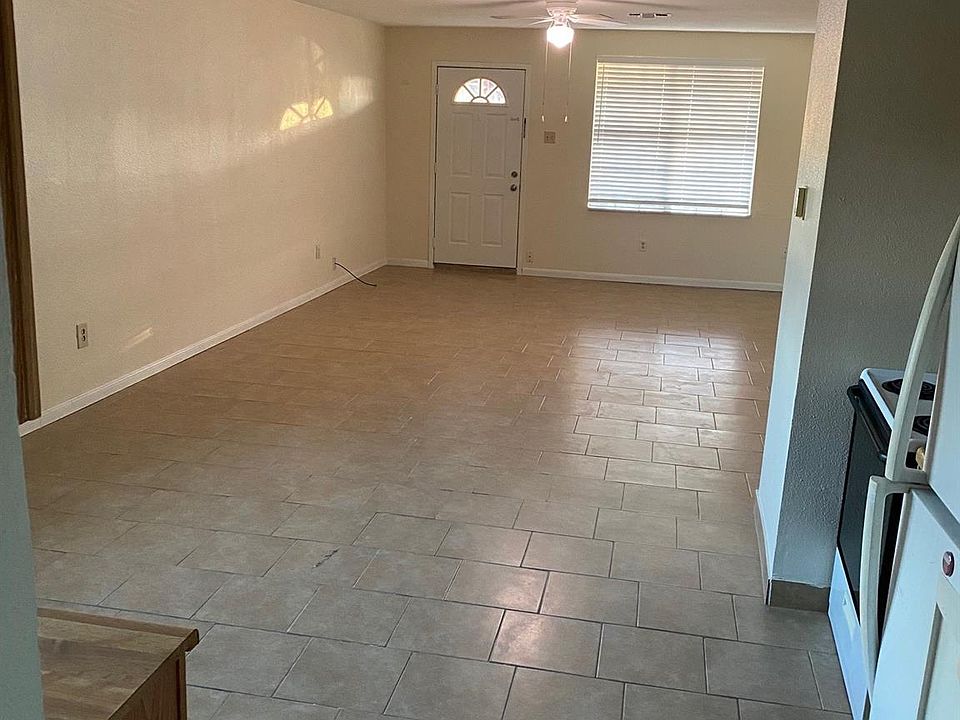 1st image of 6429 Fm 2218 Rd APT B