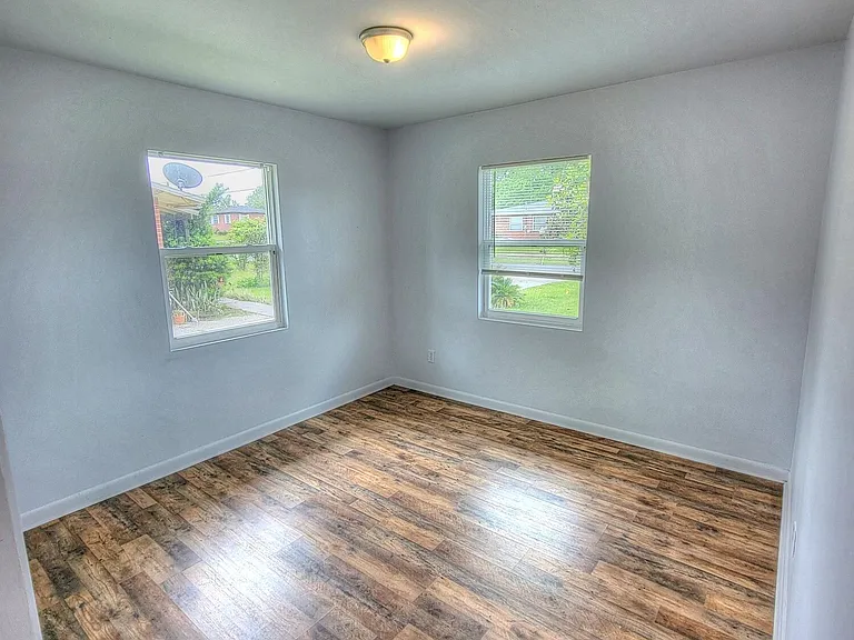 3919 Skycrest Dr — Photo 14