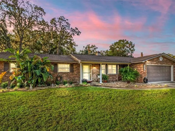 9830 Bunker Rd, Leesburg, FL 34788