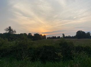 855 Clarendon Rd, Quincy, MI 49082