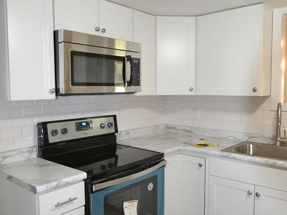5th image of 717 S McCann Ave