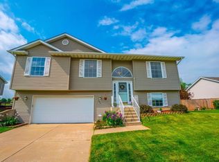 354 Deere Way, Lowell, IN 46356