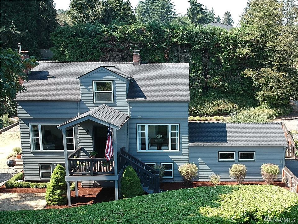 Enjoy the luxury of Ipe Brazilian hardwood decking on the elevated front porch while taking in the expansive Easterly views.