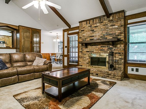 5th image of 1126 Spring Lake Dr