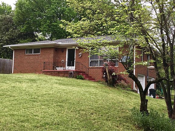 3rd image of 7706 Pinner Dr