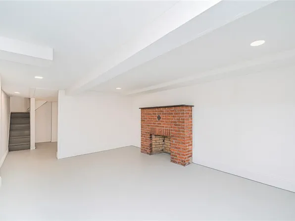 118-15 203rd Street image 23 of 25