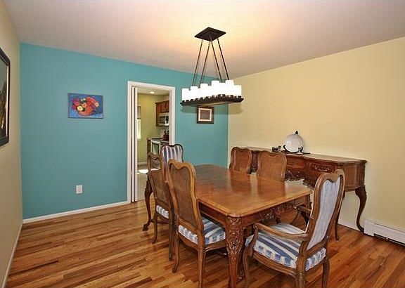 Comfortable space for large holiday gatherings, or an intimate dinner.