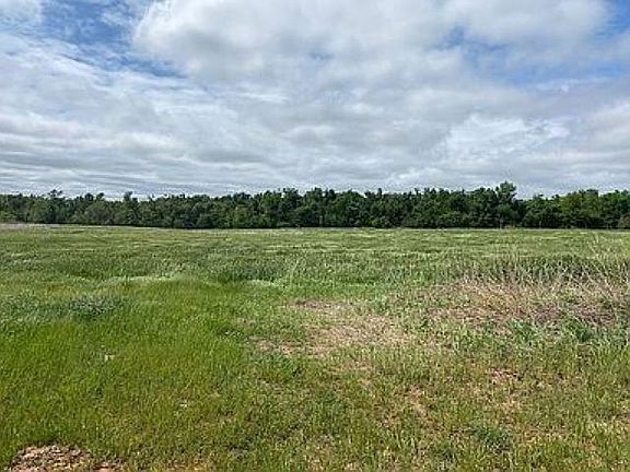 3rd image of 786 E County Road 65