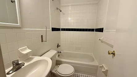 Rented by HOLTON REAL ESTATE INC.