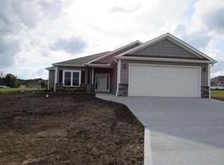 3575 Ashland Ln, Sedalia, MO 65301