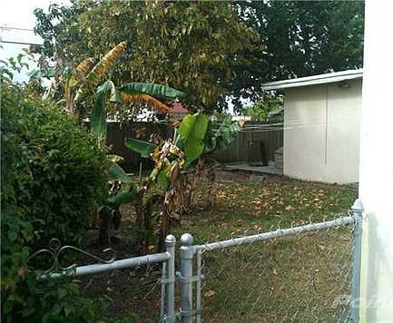 4th image of 1140 NW 184th Dr