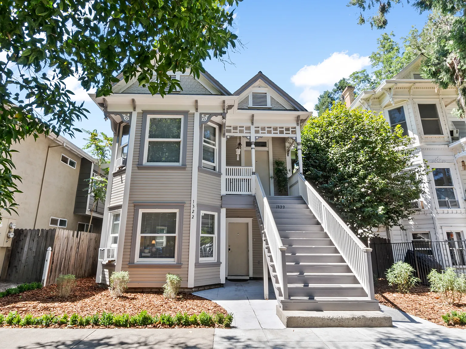 1322 D St — Photo 2