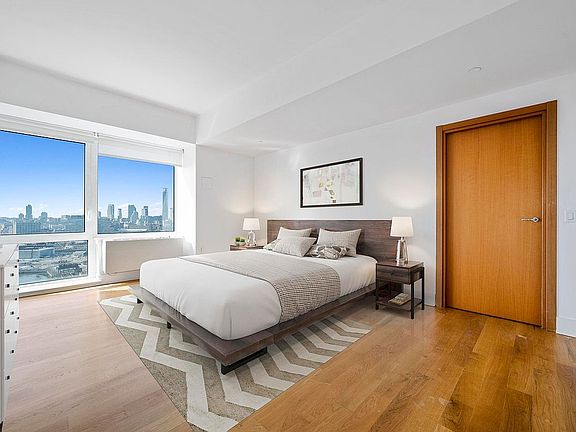 3rd image of 440 Kent Ave #Ph3c