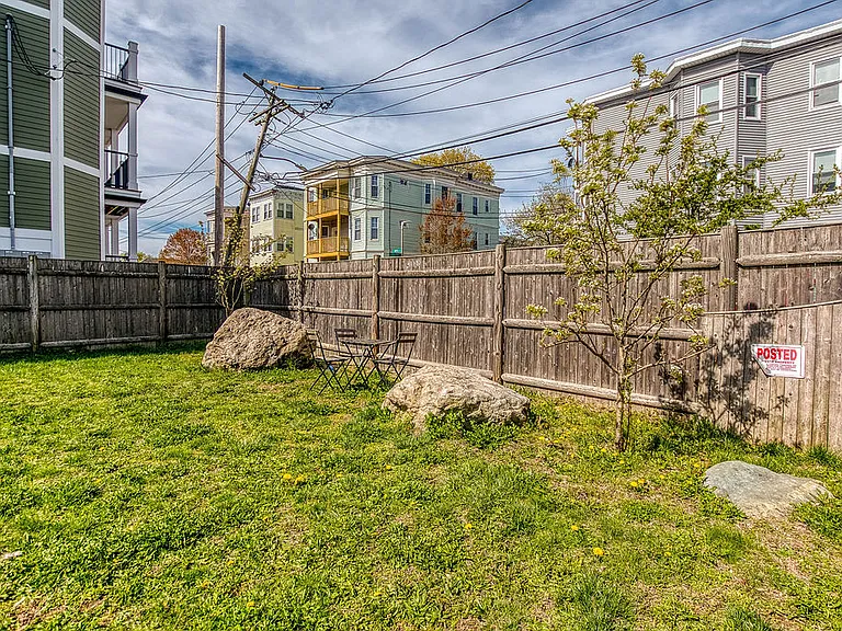 10 Irma St #3 — Photo 32