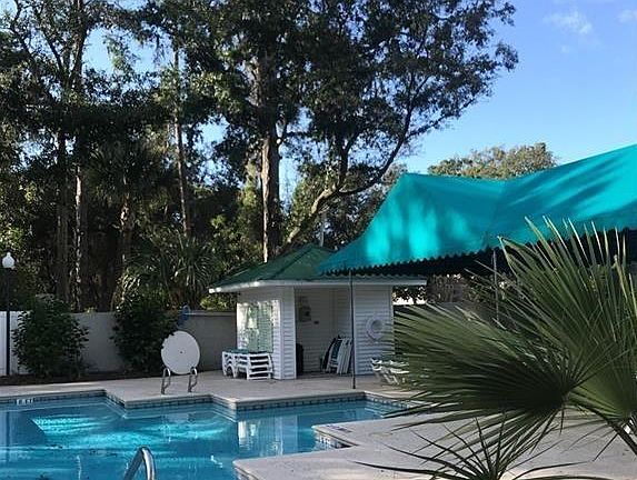 4th image of 505 E Island Square Dr