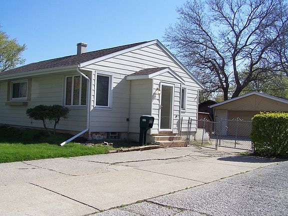 2nd image of 107 Indianwood Dr