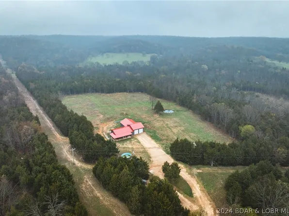 22671 Burlington Rd, Crocker, MO 65452
