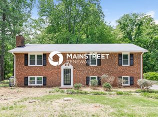 4309 Rosebriar Ln, Winston Salem, NC 27106