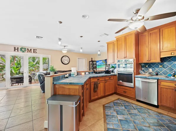 1512 NE 18th Street, Fort Lauderdale, FL 33305