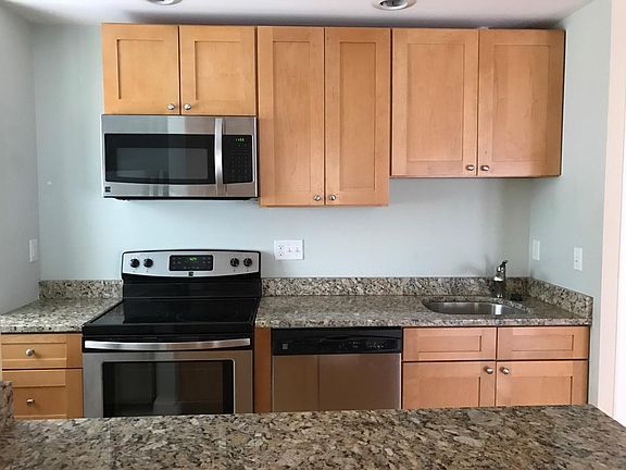 2nd image of 2260 Park Ave APT 1B
