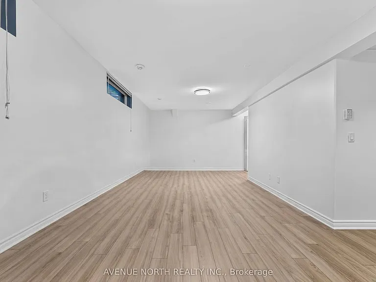 678 Thicket Way — Photo 23