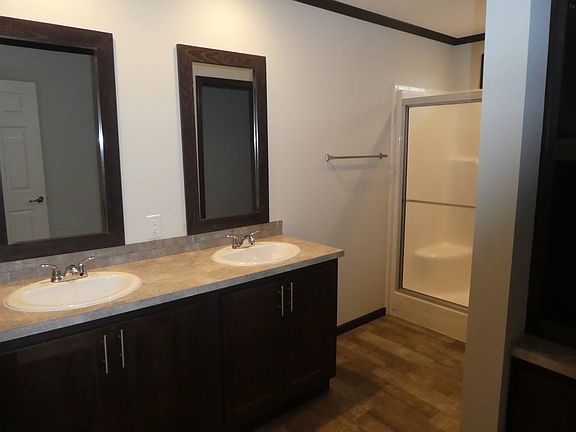 5th image of 1575 Paree St #515