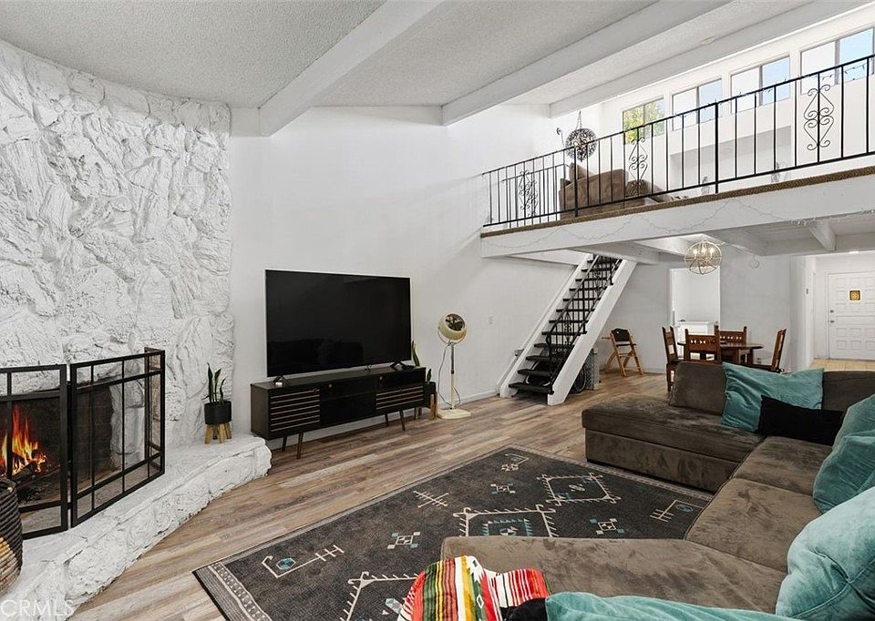 1st image of 5082 Los Olivos Way