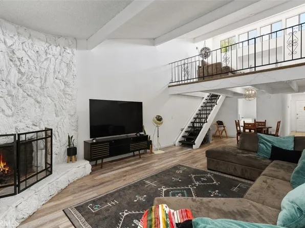 5082 Los Olivos Way, Riverside, CA 92505