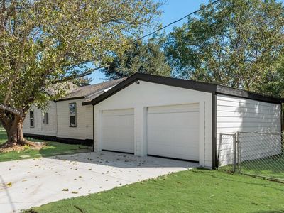 5800 Broadway Ave, Fort Worth, TX, 76117