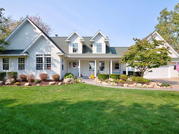 2nd image of 4560 39th St