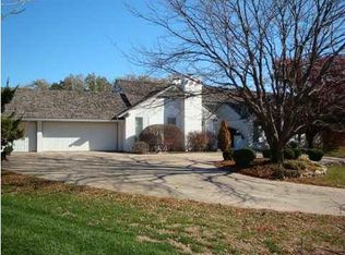 14602 Willowbend Ct, Wichita, KS 67230