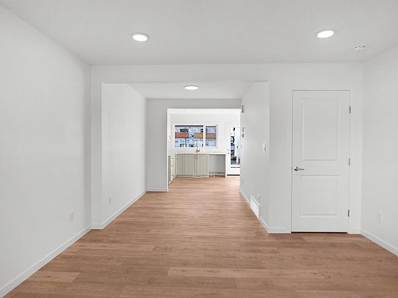 5th image of 1316 9th St NW