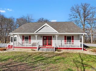 34686 Gun Club Rd, Brighton, IL 62012