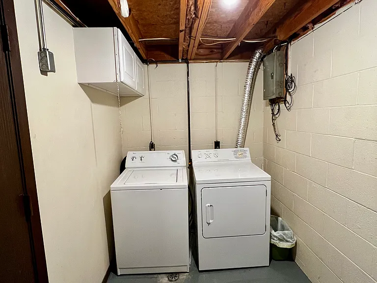 353 Harding Ave NW — Photo 6
