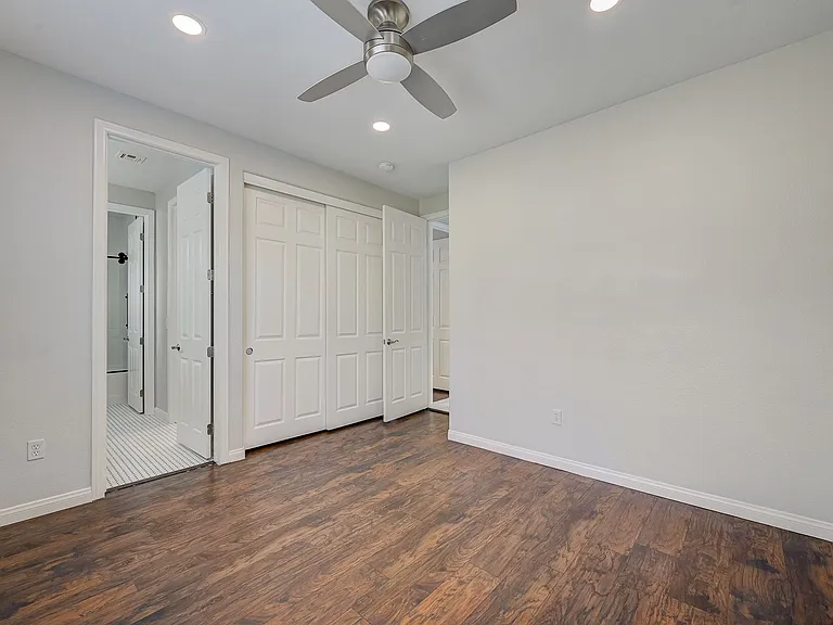 2429 Granada Bluff Ct — Photo 19
