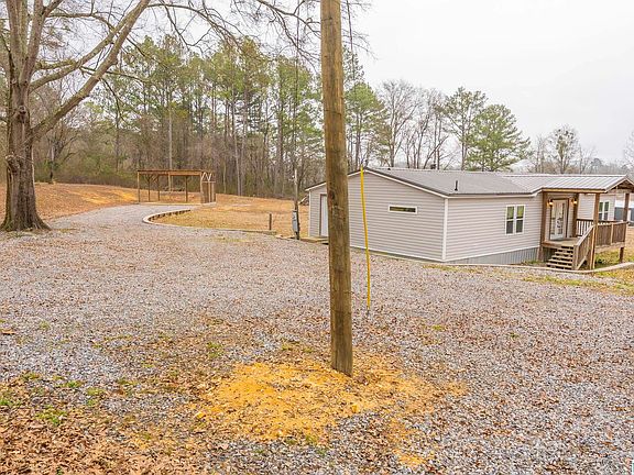 5th image of 3875 Blue Springs Rd