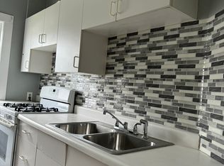 130 Mott St #2, New Bedford, MA 02744