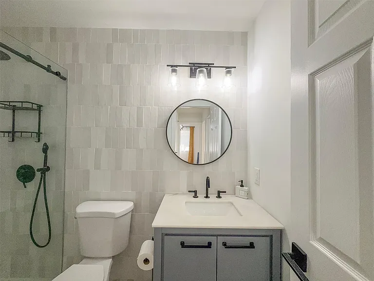2313 Thornwild Pass — Photo 32