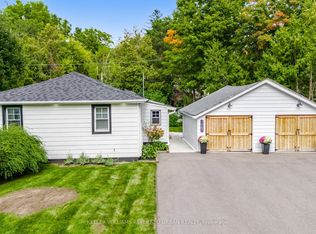 7067 Old Mill Ln, Mississauga, ON L5W1A1