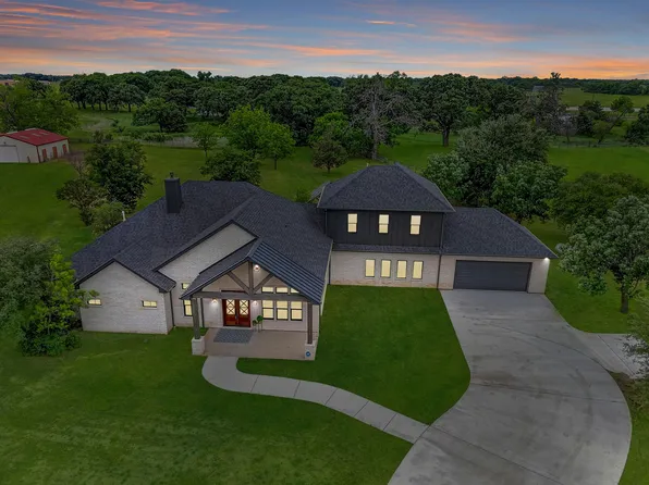 10373 Bobbie Ln, Pilot Point, TX 76258