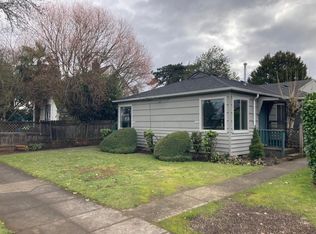 7832 SE Washington St, Portland, OR 97215