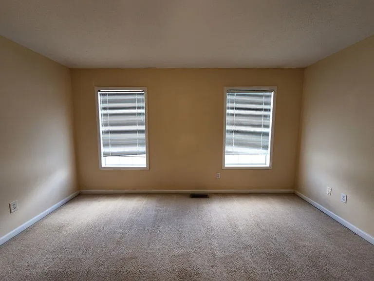 143 S Springview Dr — Photo 18