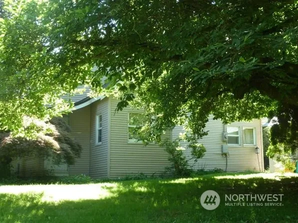 101 Everson Goshen Road, Everson, WA 98247