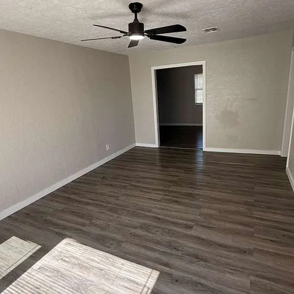 1713 NW Smith Ave — Photo 4